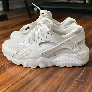 Nike Huarache white sneaker